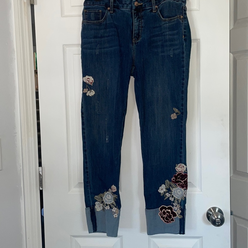 Chico’s girlfriend floral ankle jeans size 0.5